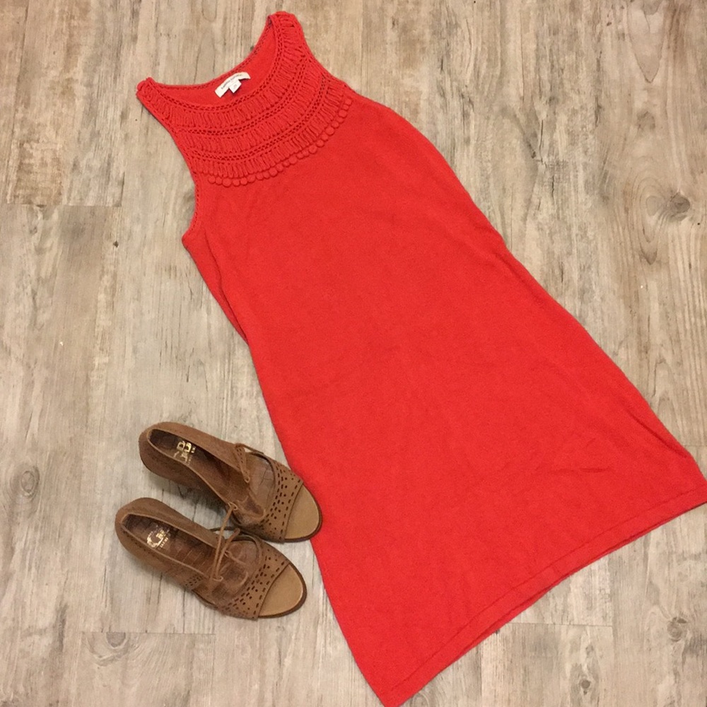 Banana republic dress with neck details